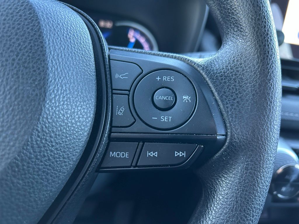 Thumbnail: 2024 Toyota RAV4 - 18