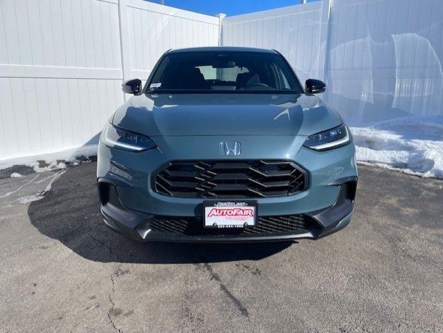 View vehicle photo 2
