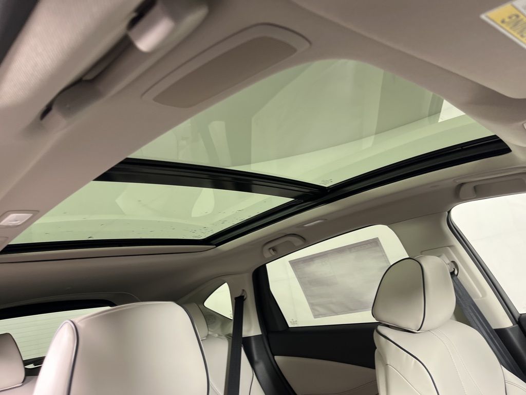 Thumbnail: 2026 Acura RDX - 12