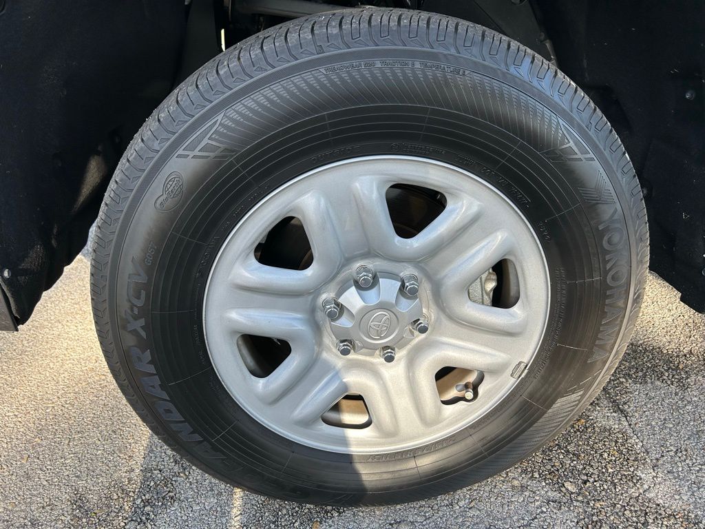 Thumbnail: 2025 Toyota Tundra - 9