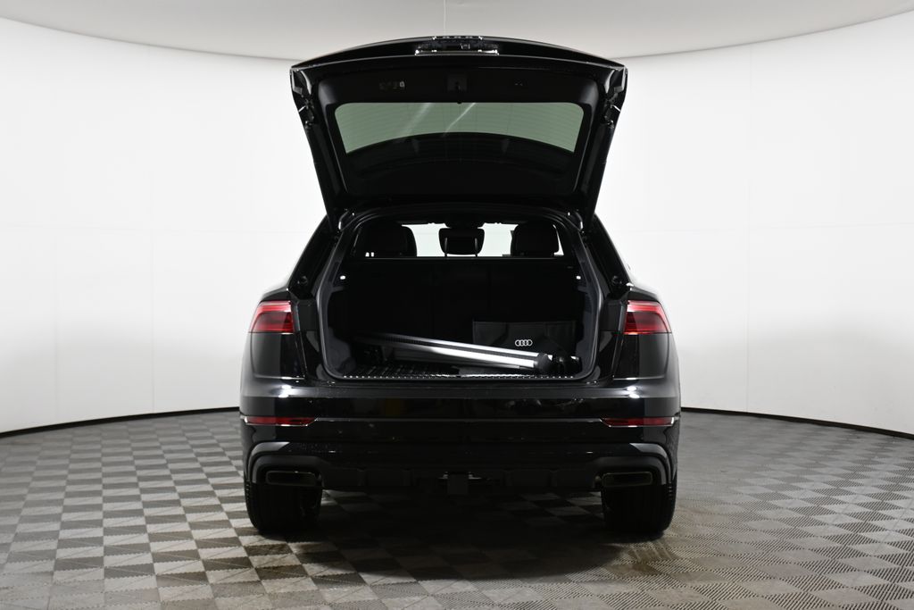 Thumbnail: 2026 Audi Q8 - 29