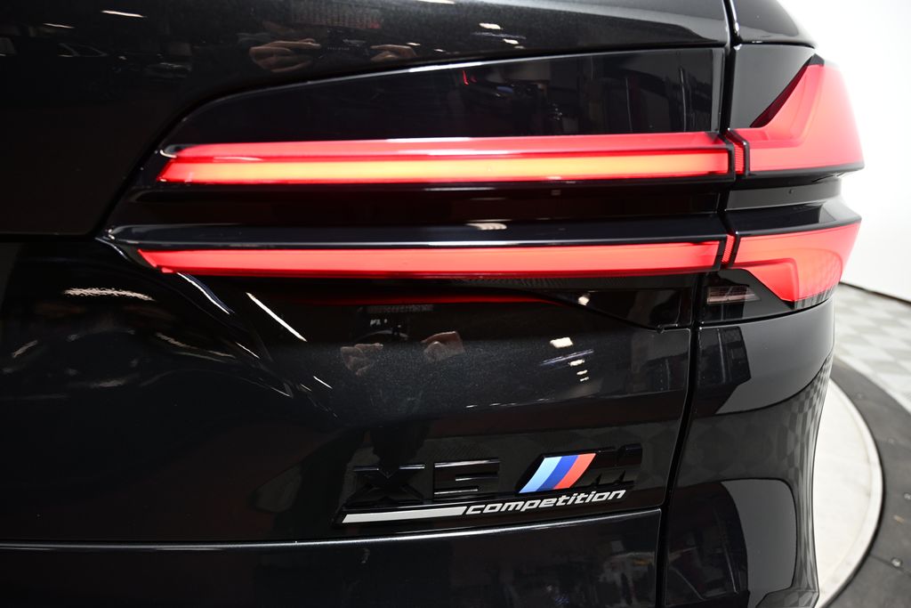 Thumbnail: 2026 BMW X5 - 11