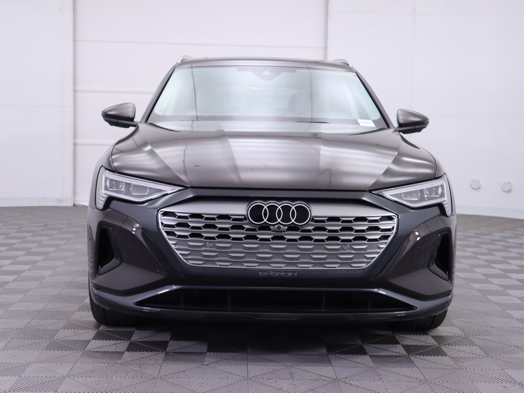 2024 Audi Q8 e-tron Premium Plus 3