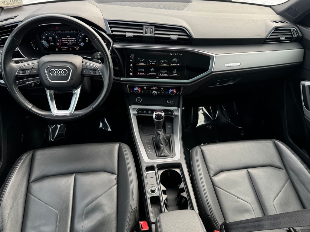 2024 Audi Q3 Premium 45 TFSI S line quattro Tiptronic