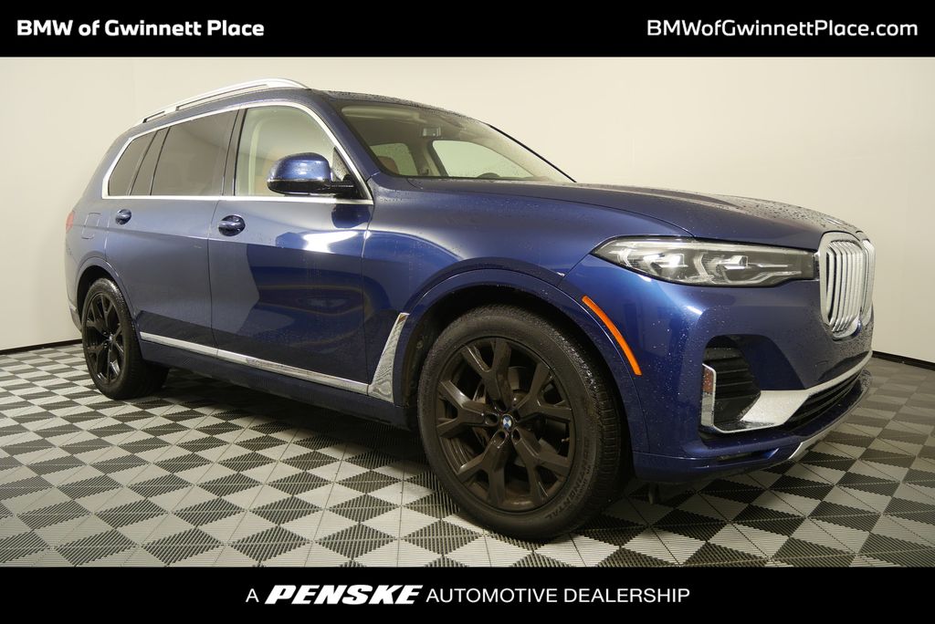 2022 BMW X7 xDrive40i Hero Image