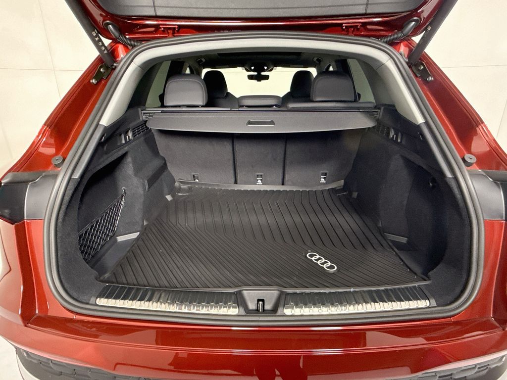 Thumbnail: 2026 Audi Q5 - 29
