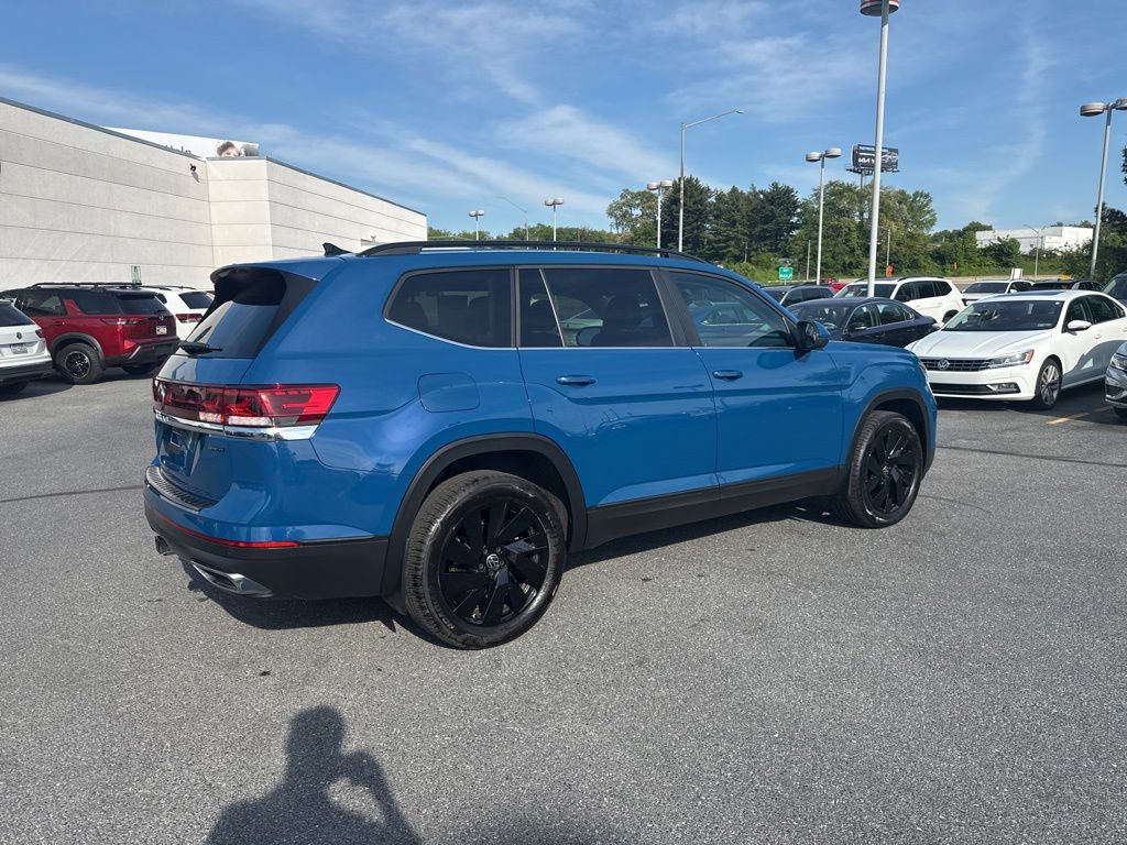 2025 Volkswagen Atlas 2.0T SE w/Technology Blue at Subaru and VW of Moon Township