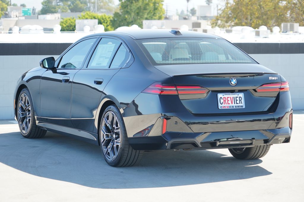 Thumbnail: 2027 BMW 5 Series - 7
