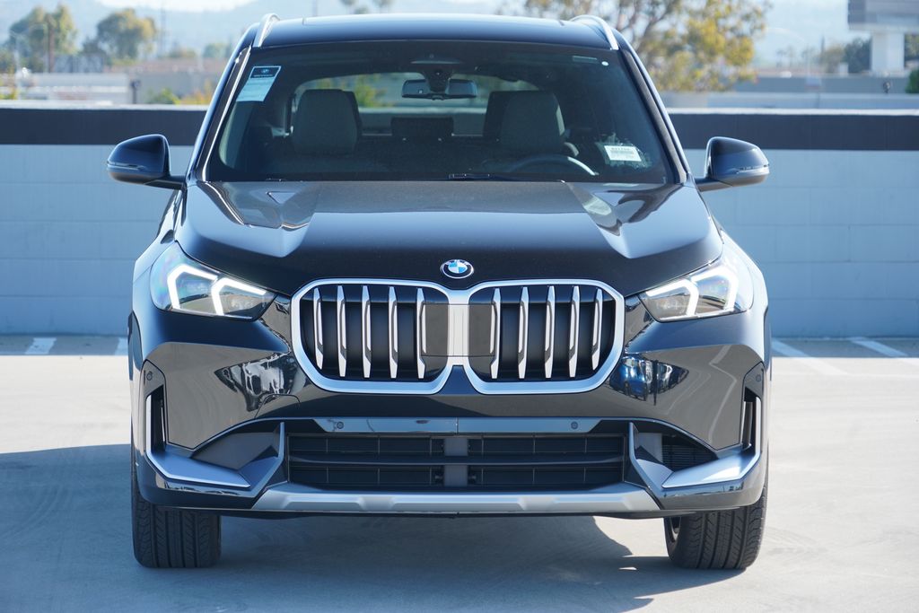 Thumbnail: 2026 BMW X1 - 2
