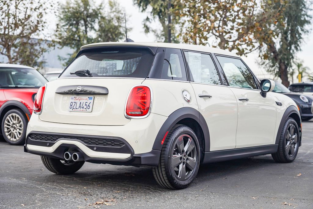 2022 MINI Cooper S Classic 8