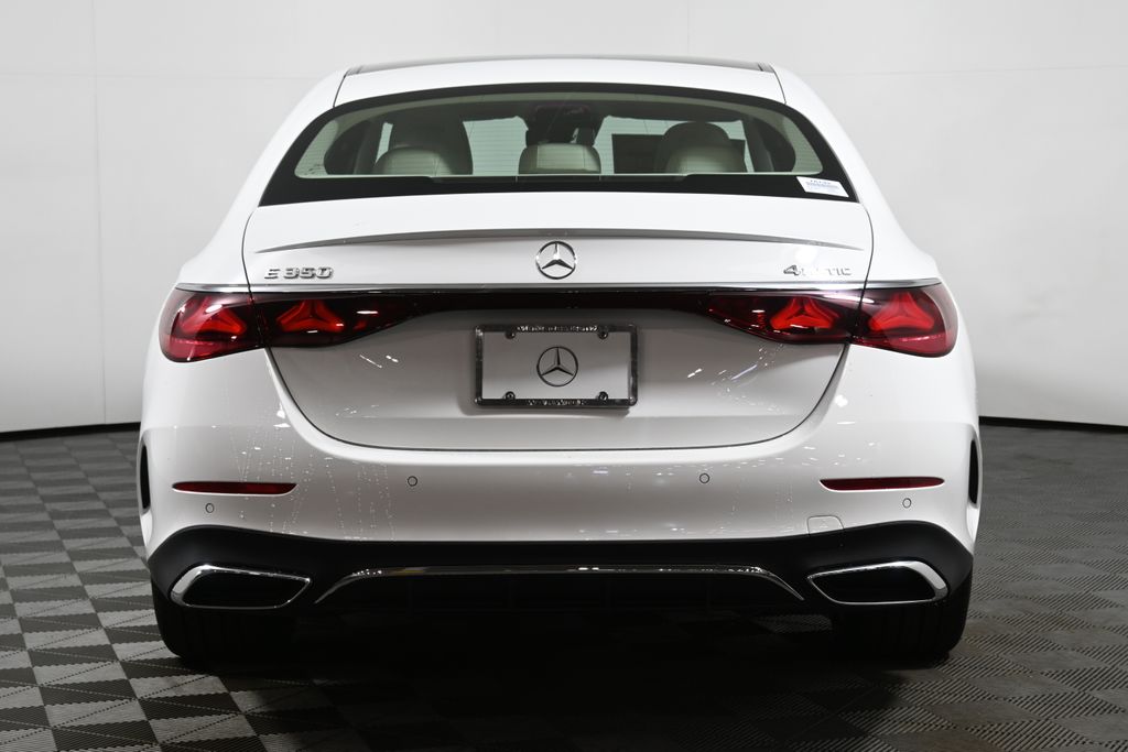 Thumbnail: 2026 Mercedes-Benz E-Class - 6