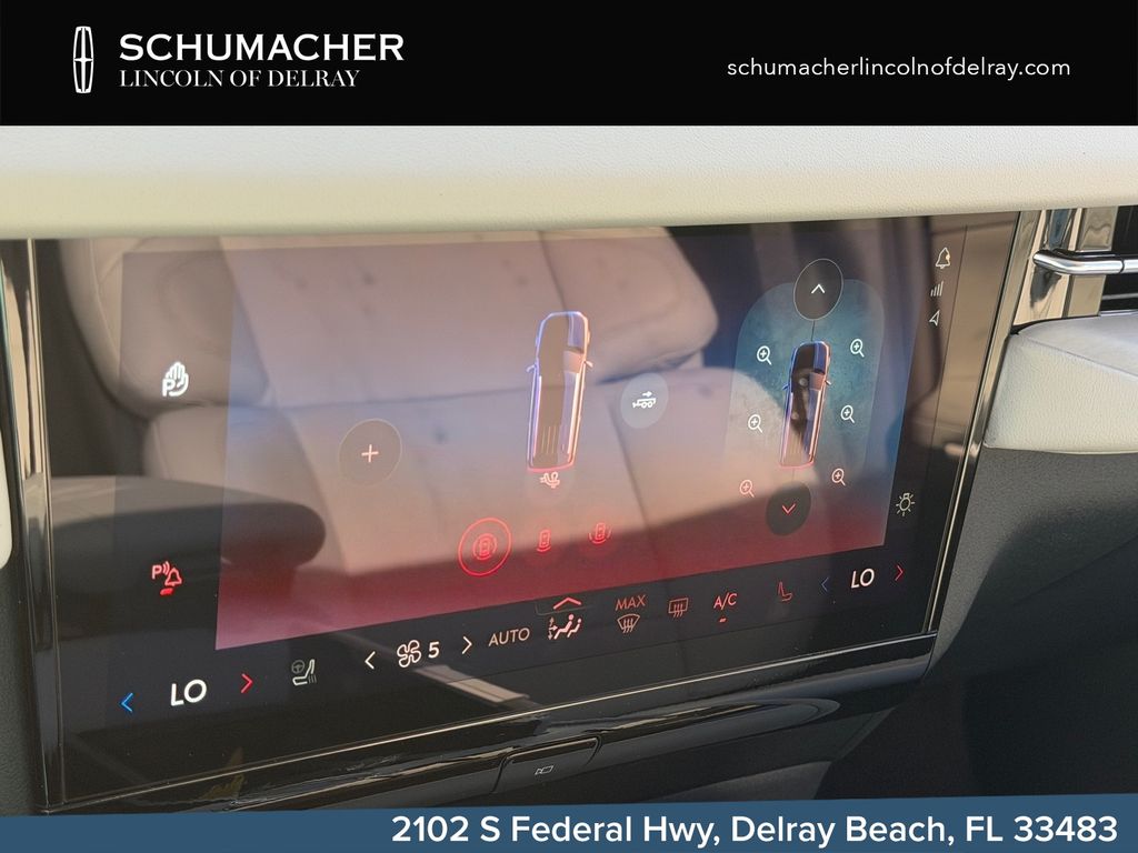 new 2026 Lincoln Navigator car, priced at $97,879