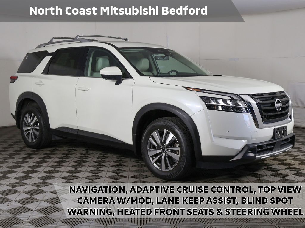 2023 Nissan Pathfinder SL
