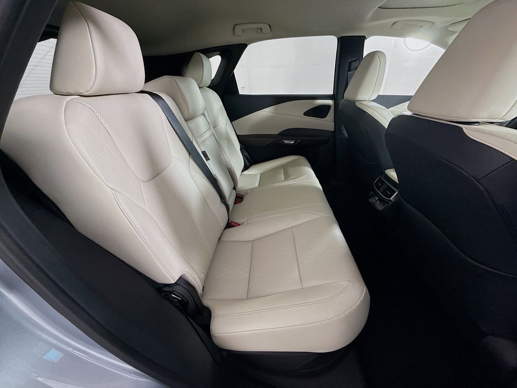 Thumbnail: 2024 Lexus RX - 27