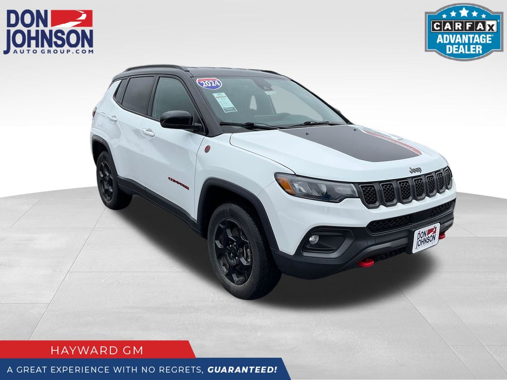 Bright White Clearcoat 2024 Jeep Compass SUV / Crossover Four-Wheel Drive 8-Speed Automatic