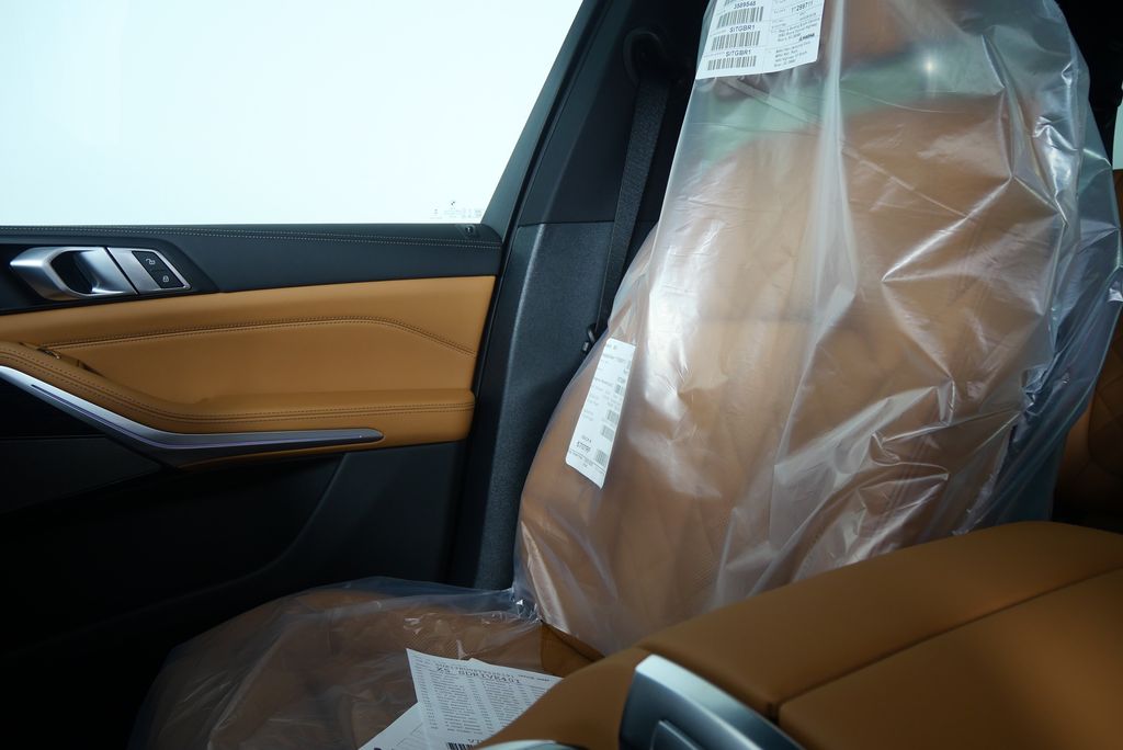 Thumbnail: 2026 BMW X5 - 23