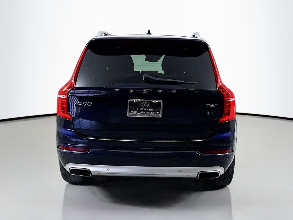 2017 Volvo XC90 T6 Momentum 6