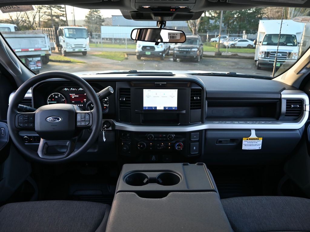 2025 Ford F-250 Super Duty XL