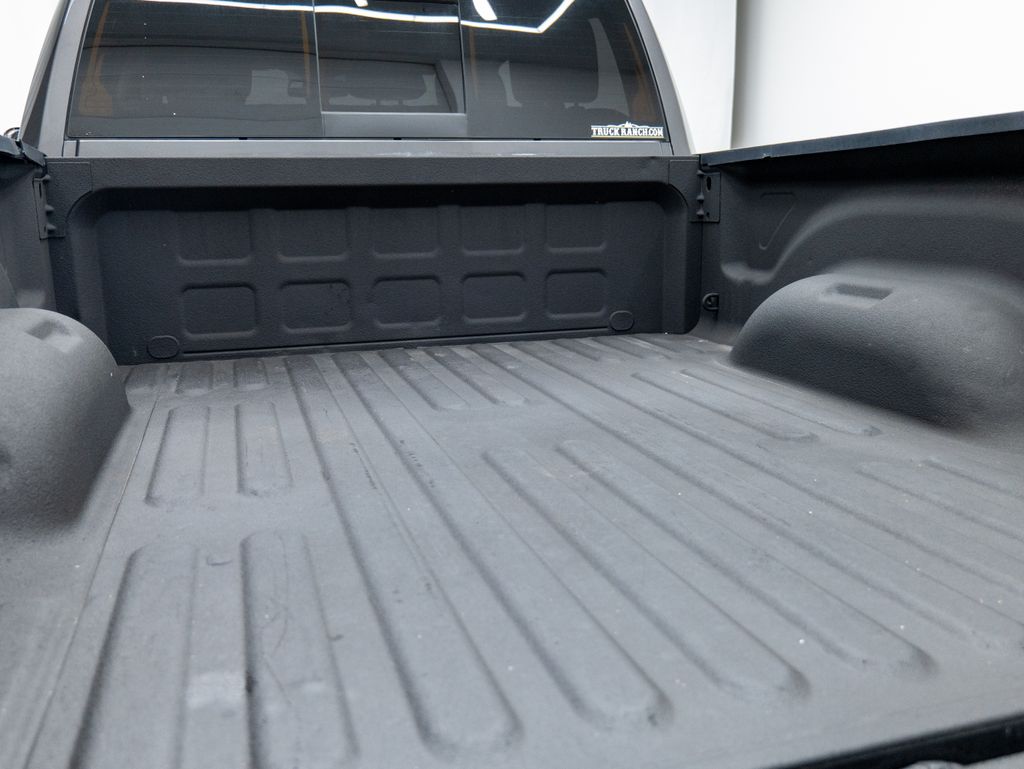 2018 Granite Crystal Metallic Clearcoat Ram 2500 Laramie 4X4 Truck
