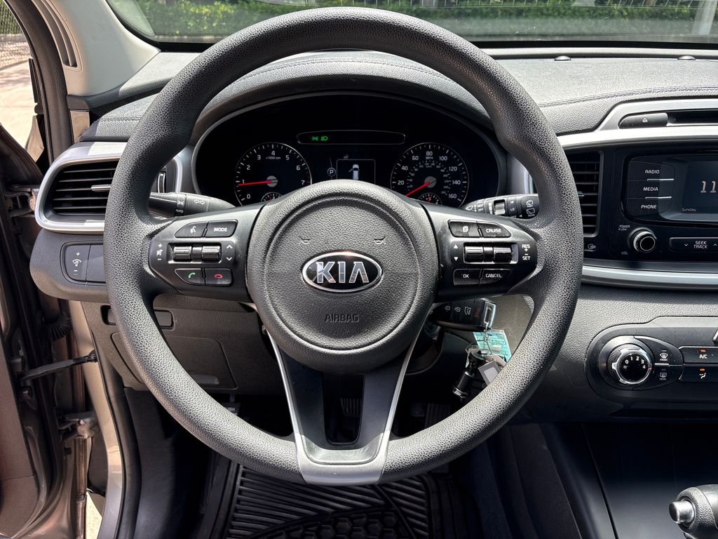 Used 2017 Silver Kia LX image 18
