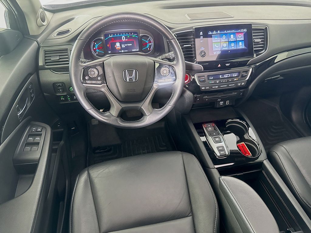 Used Car 2022 Honda Pilot  Touring For Sale Under $35,000 In Austin, Texas