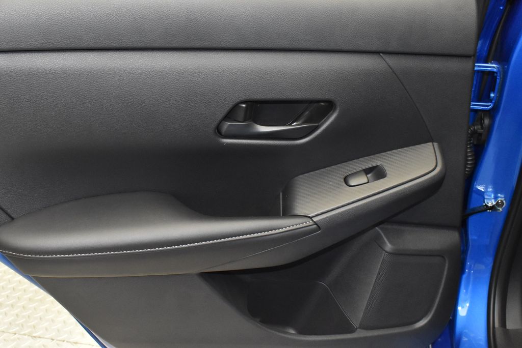 Thumbnail: 2025 Nissan Sentra - 32