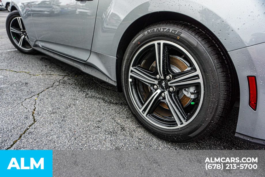 Used 2025 Silver Ford EcoBoost Premium image 16