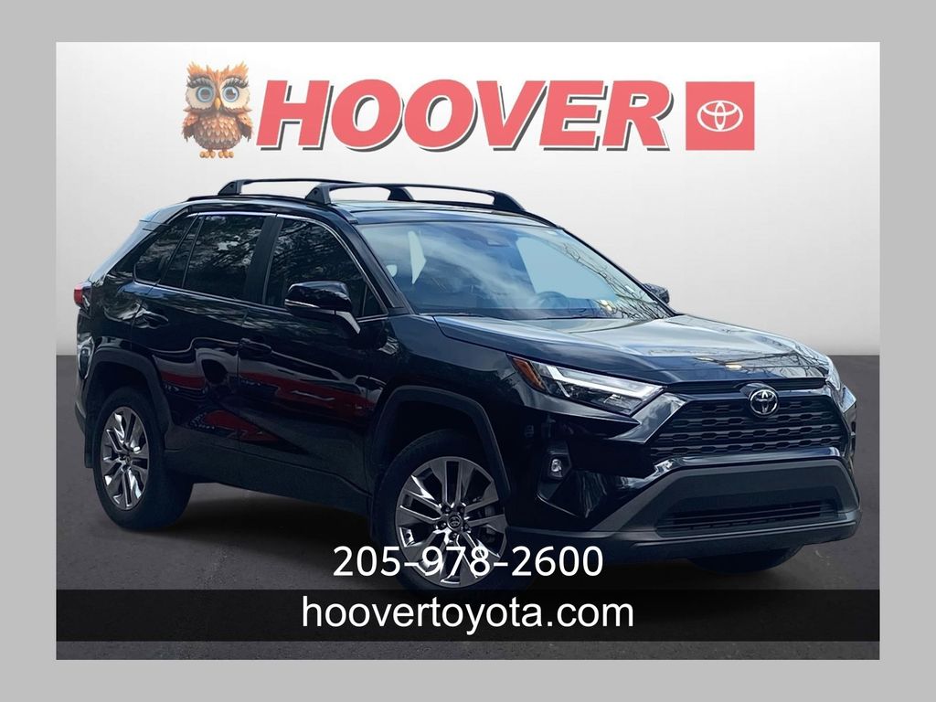 2025 Toyota RAV4 XLE Premium FWD