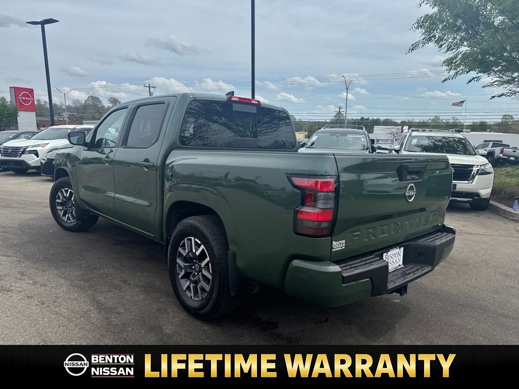 View vehicle photo 6