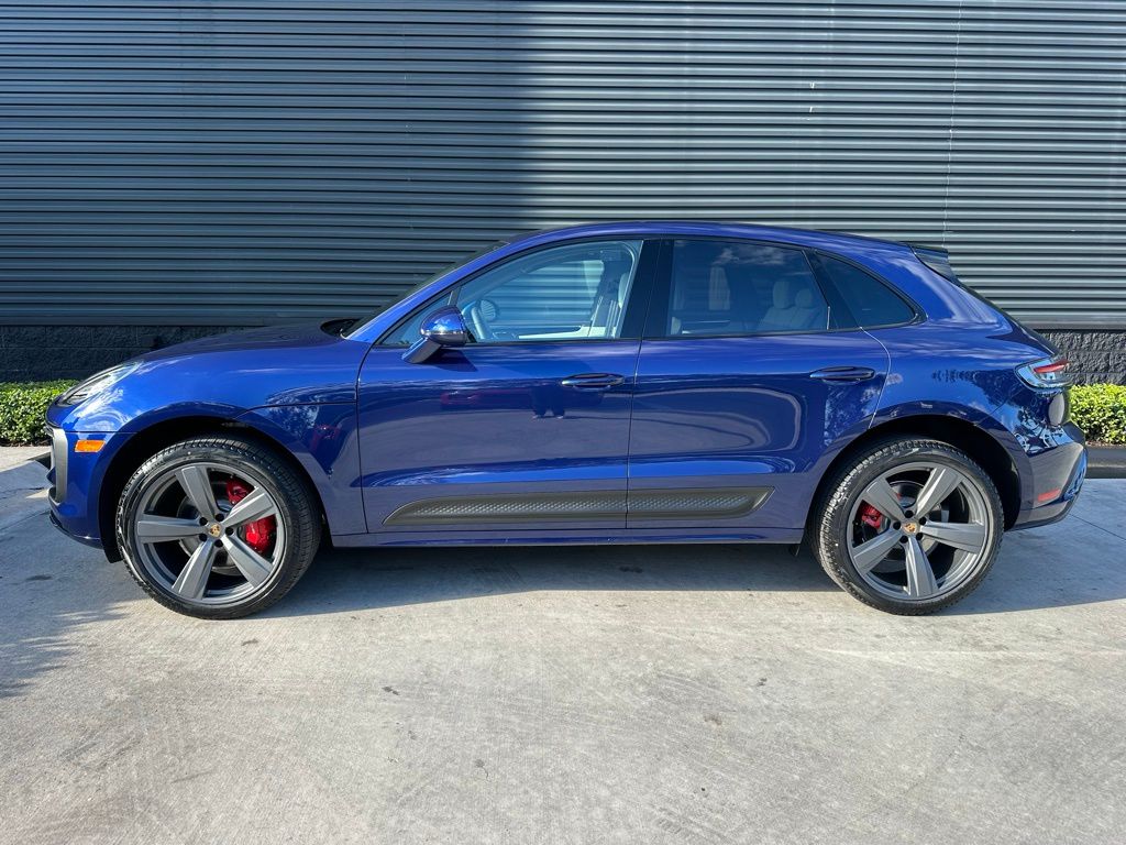 Thumbnail: 2026 Porsche Macan - 2