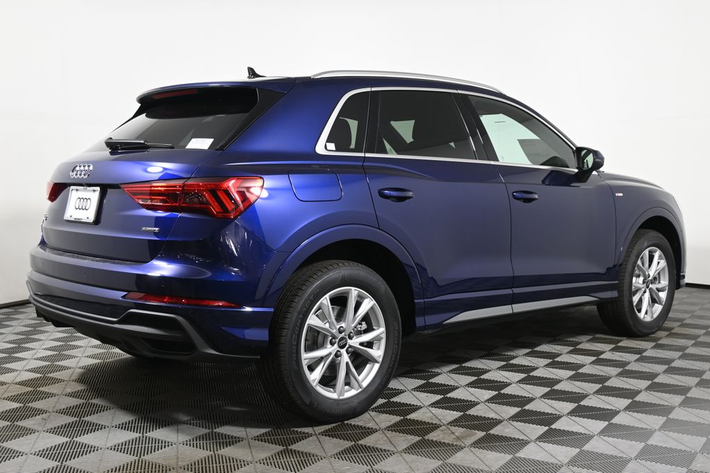 Thumbnail: 2025 Audi Q3 - 7