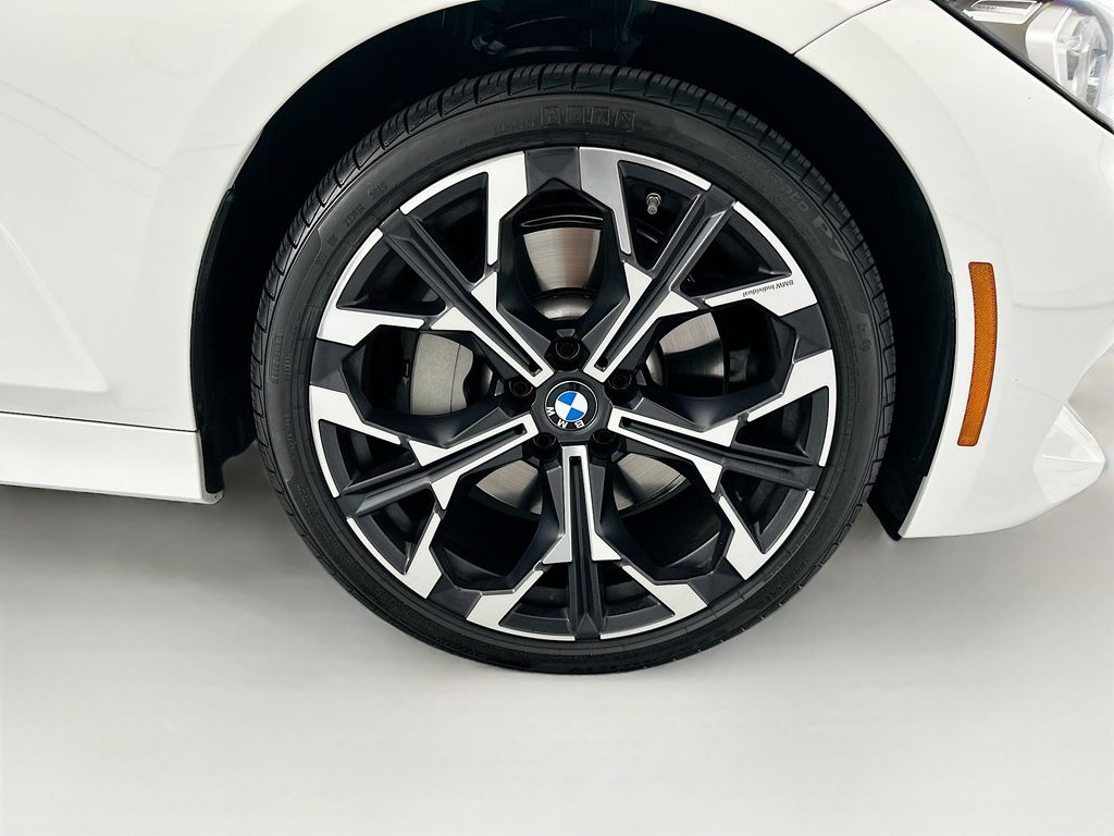 Thumbnail: 2026 BMW 3 Series - 31