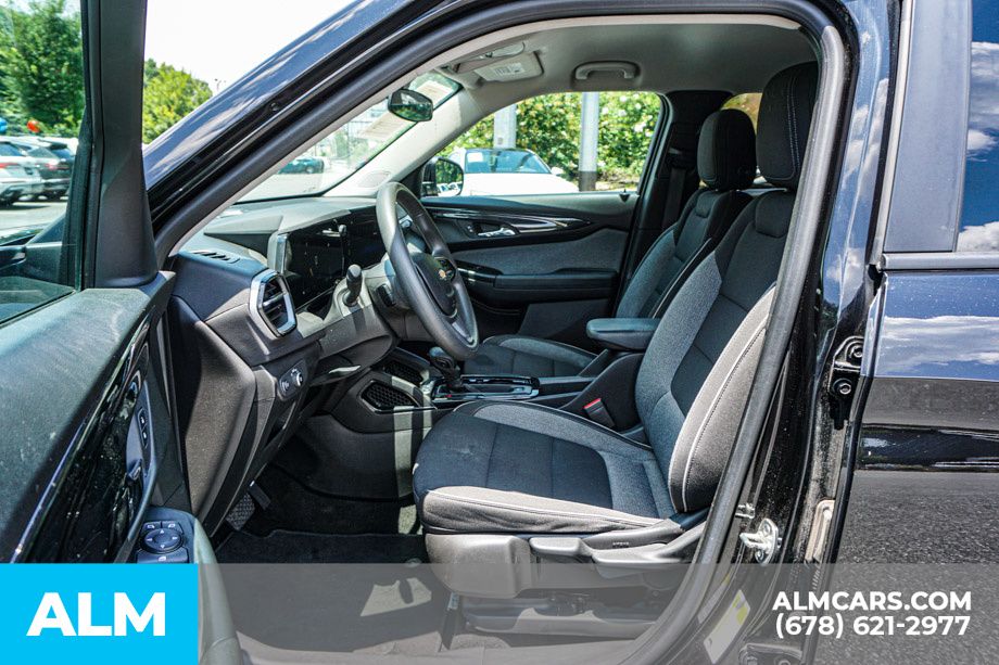 Used 2024 Black Chevrolet LT image 18