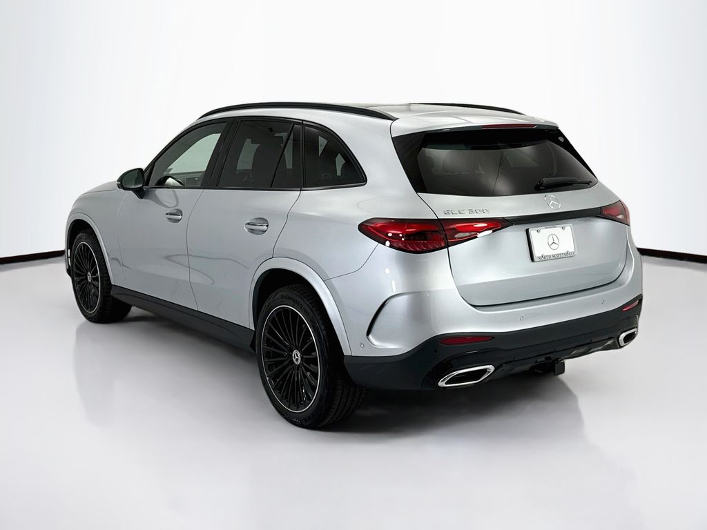 Thumbnail: 2027 Mercedes-Benz GLC - 7