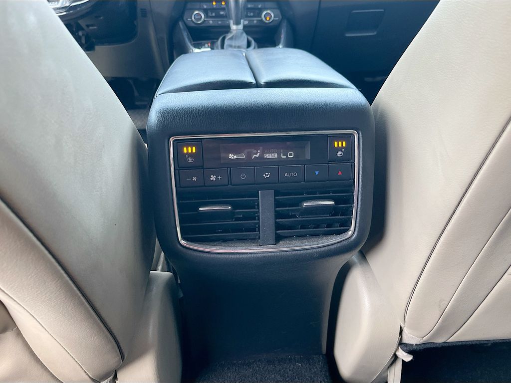 Used 2019 Silver Mazda Grand Touring image 26