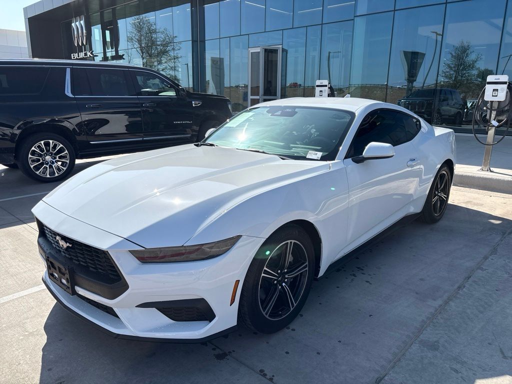 2025 Ford Mustang EcoBoost Fastback RWD