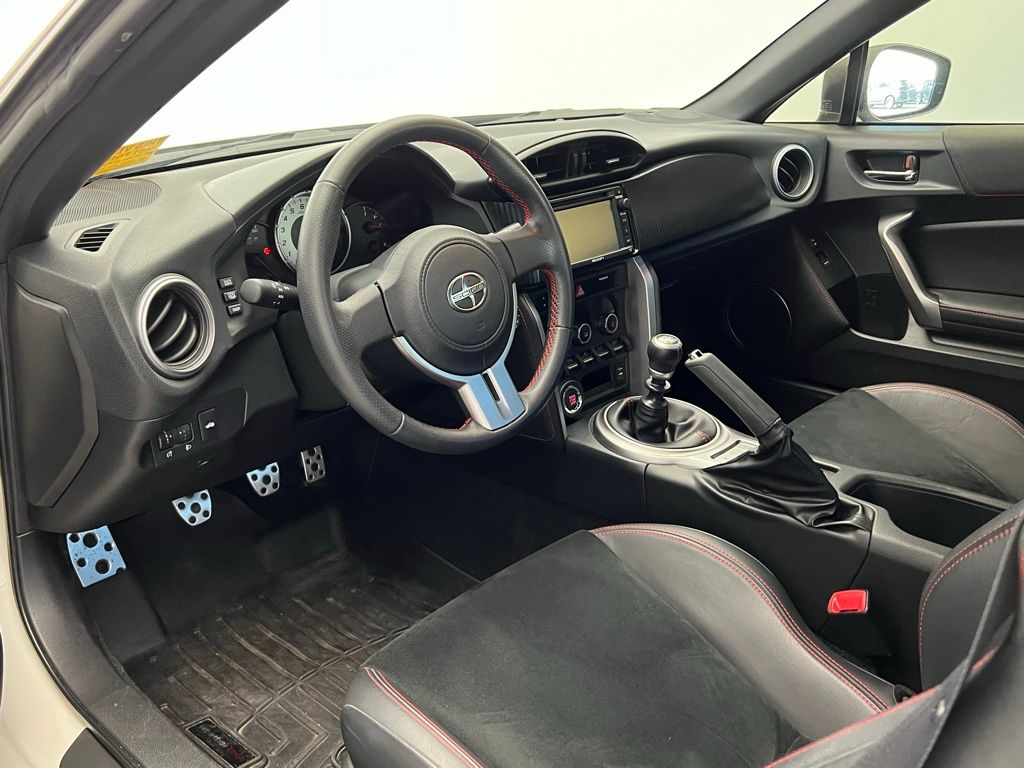 Thumbnail: 2014 Scion FR-S - 19