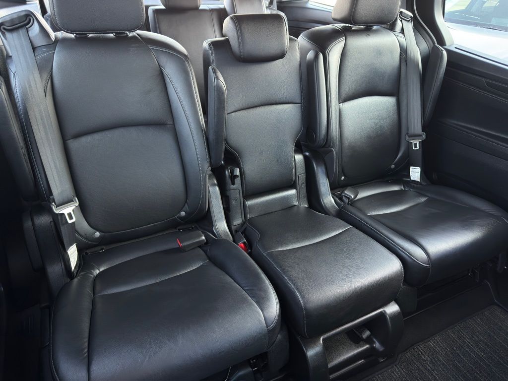 2023 Honda Odyssey EX-L White at Community Honda