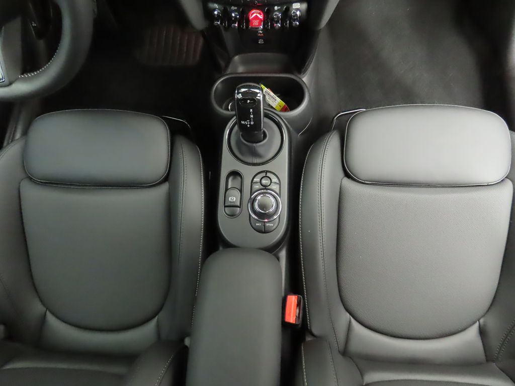 Thumbnail: 2023 MINI Cooper - 17