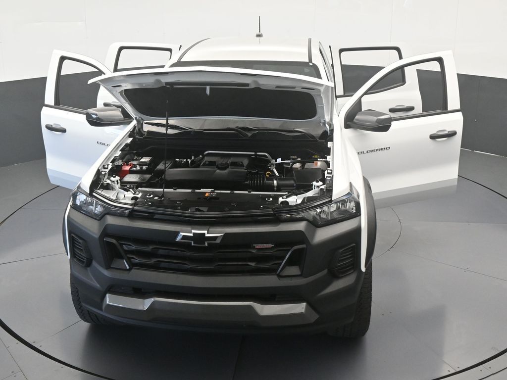 Used 2025 Summit White Chevrolet Trail Boss image 65