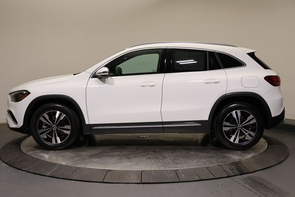 Thumbnail: 2026 Mercedes-Benz GLA - 4