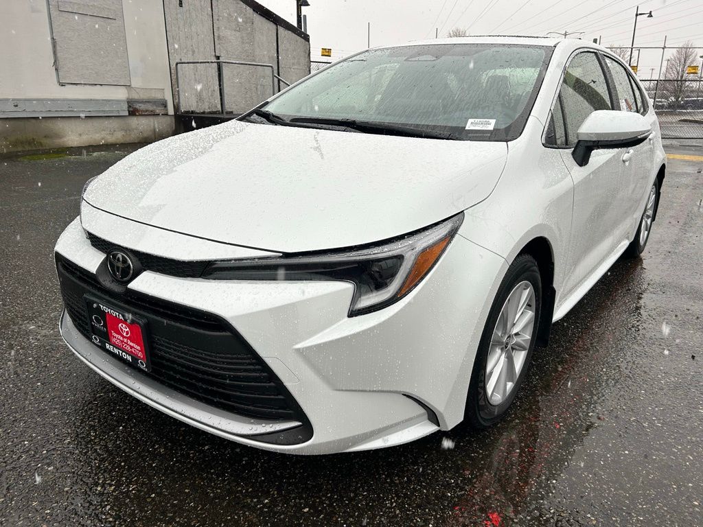 2026 Toyota Corolla Hybrid XLE FWD