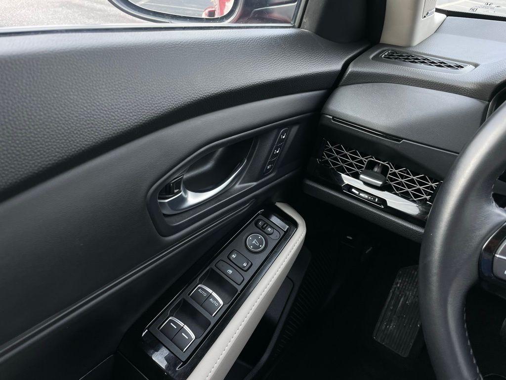 Thumbnail: 2023 Honda Accord - 22