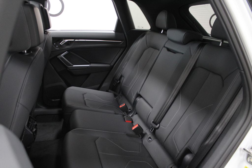 Thumbnail: 2025 Audi Q3 - 28