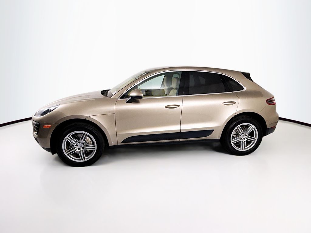 Thumbnail: 2017 Porsche Macan - 8