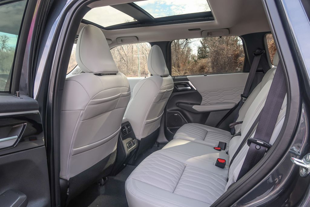 2026 Mitsubishi Outlander SEL 2.5 2WD