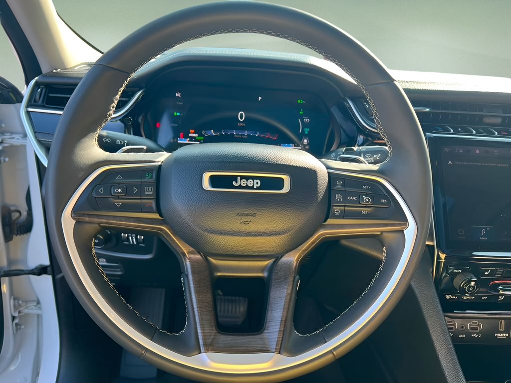 Used 2024 Jeep Grand Cherokee SUV