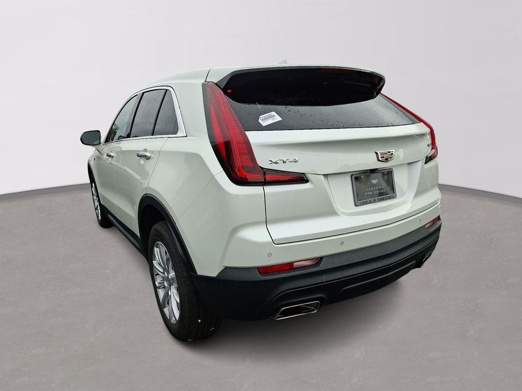 Thumbnail: 2022 Cadillac XT4 - 4