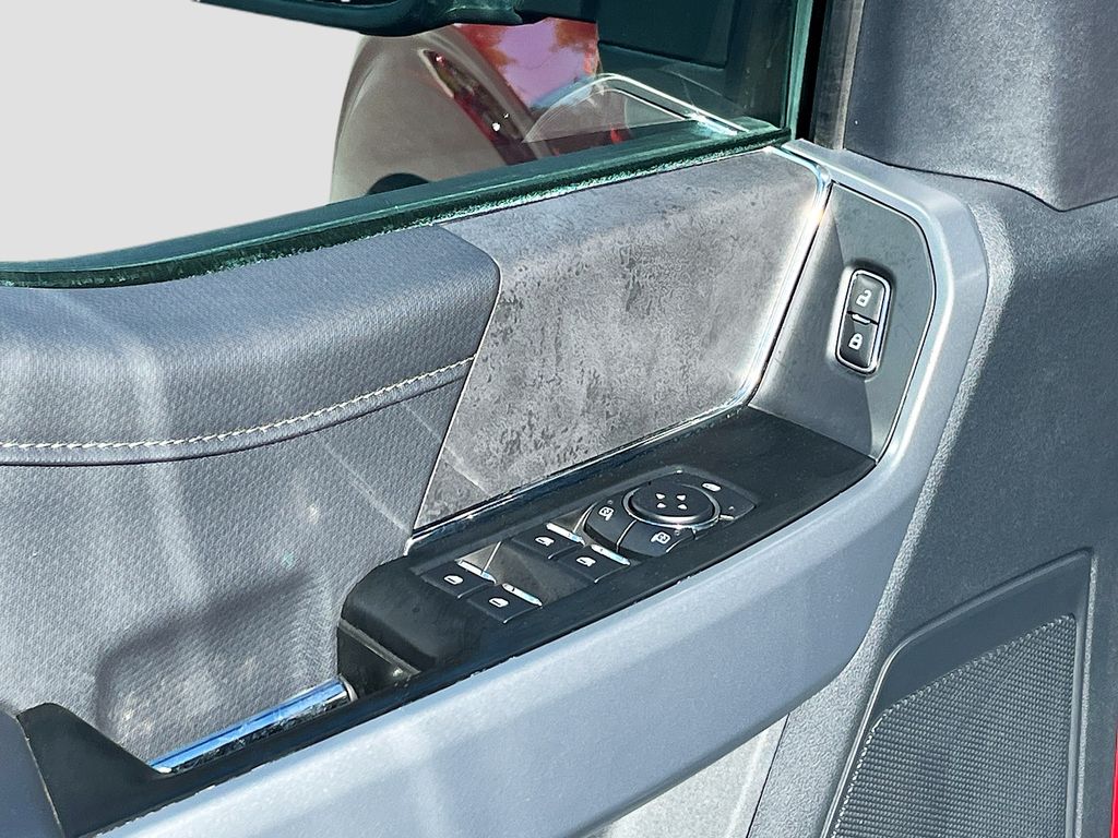 Used 2024 Red Ford XLT image 18
