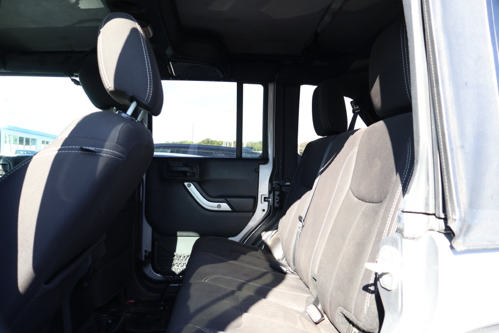 Thumbnail: 2018 Jeep Wrangler - 25